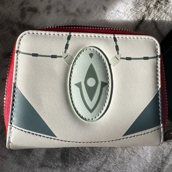 Loungefly GT Exclusive Star Wars The Bad Batch Omega Cosplay Wallet - Picture 2 of 5